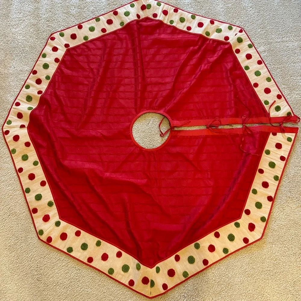 Red & Green Christmas Tree Skirt - Picture 8 of 12